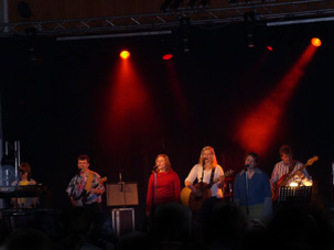 Kuva Deepwaterista keikalla vuonna 2005