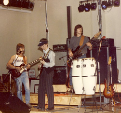 Kuva Haaste-bändistä